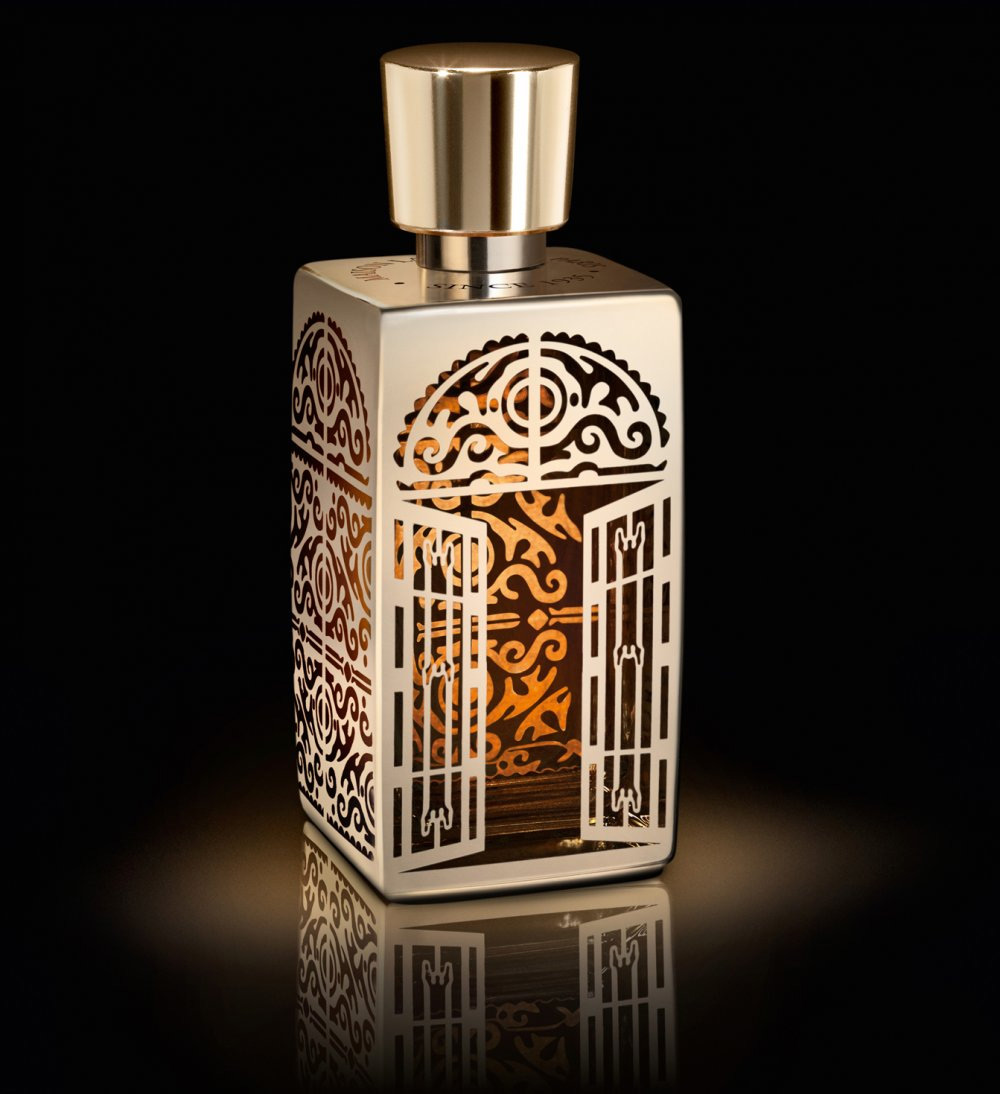 L Autre Oud La Nueva Fragancia Unisex De Lancome Q Rememora Un Viaje A Las Puertas De Arabia Botellas De Perfume De Vidrio Perfumes Vintage Perfume De Mujer L Autre Oud La Nueva Fragancia Unisex De Lancome Q Rememora Un Viaje A Las Puertas De Arabia Botellas De Perfume De Vidrio Perfumes Vintage Perfume De Mujer